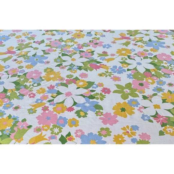 Vintage 70s flat/top sheet, orange, blue pink and white flowers, full size bed - Picture 3 of 8